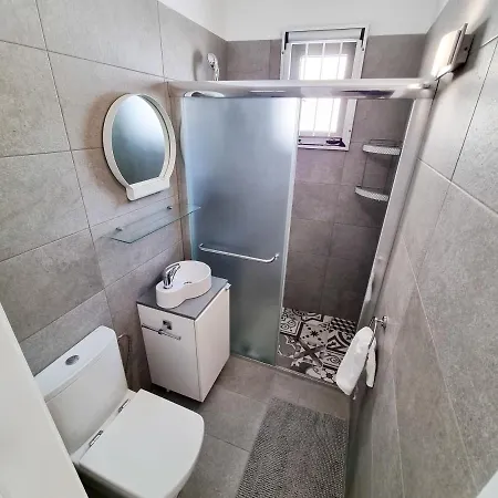 Cheer Up Apartment, Near To The Finikoudes Apartamento