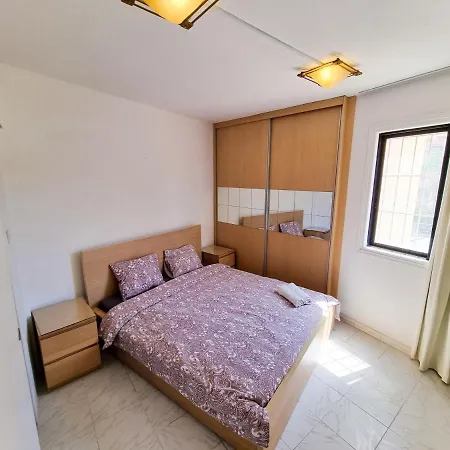 Cheer Up Apartment, Near To The Finikoudes Apartamento