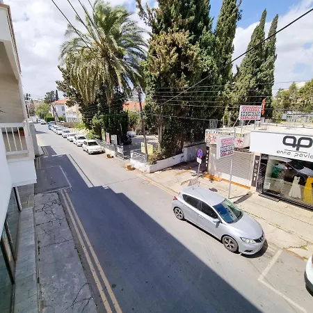 Cheer Up Apartment, Near To The Finikoudes * Larnaca